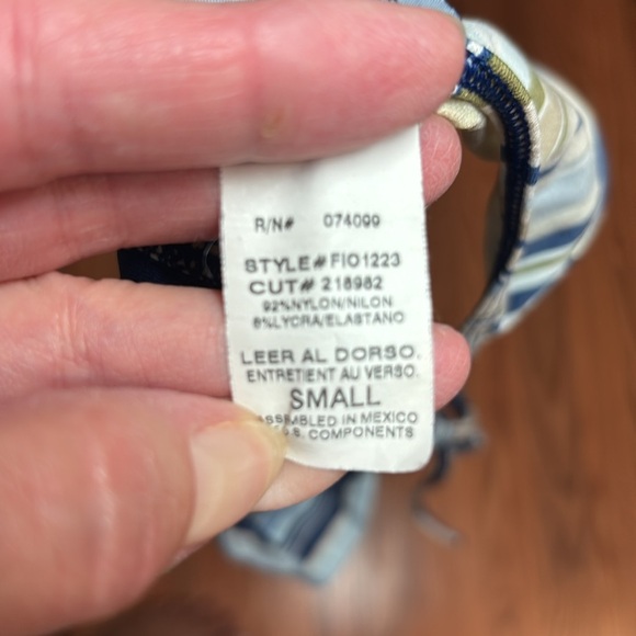 LEI Triangle Striped Bikini Top, Small - Picture 5 of 5